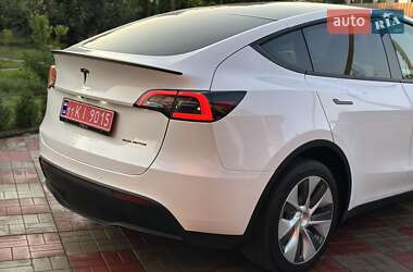 Внедорожник / Кроссовер Tesla Model Y 2021 в 
