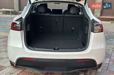 Внедорожник / Кроссовер Tesla Model Y 2021 в 