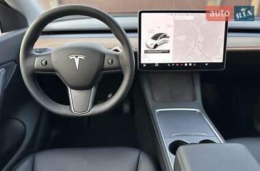 Внедорожник / Кроссовер Tesla Model Y 2021 в 