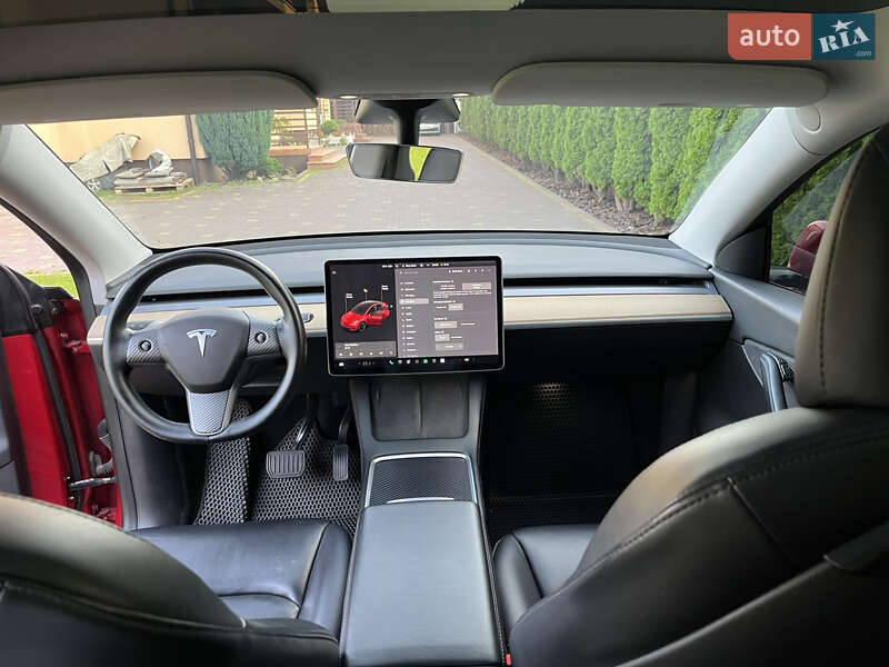 Внедорожник / Кроссовер Tesla Model Y 2021 в Львове