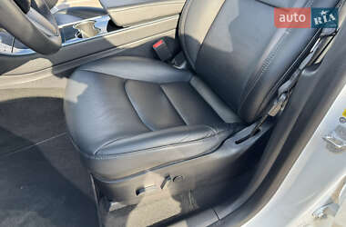 Внедорожник / Кроссовер Tesla Model Y 2020 в 