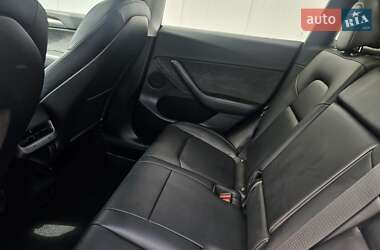 Внедорожник / Кроссовер Tesla Model Y 2022 в 
