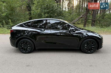 Внедорожник / Кроссовер Tesla Model Y 2023 в 