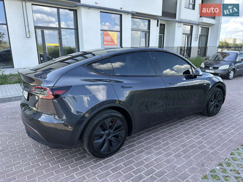 Внедорожник / Кроссовер Tesla Model Y 2024 в Ровно