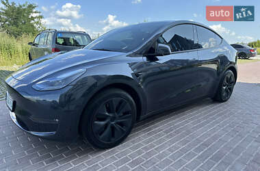Внедорожник / Кроссовер Tesla Model Y 2024 в 