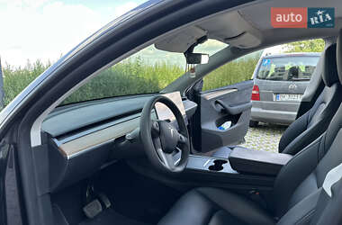 Внедорожник / Кроссовер Tesla Model Y 2024 в 