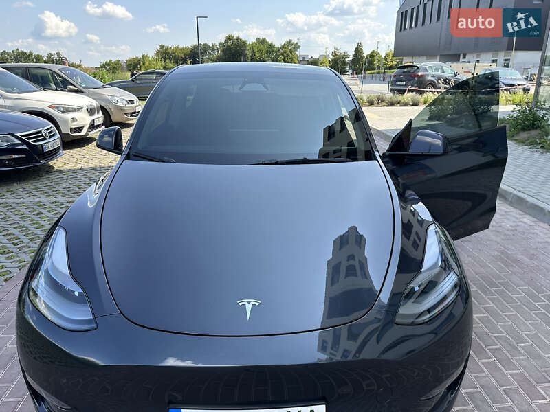 Внедорожник / Кроссовер Tesla Model Y 2024 в Ровно