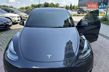 Внедорожник / Кроссовер Tesla Model Y 2024 в 