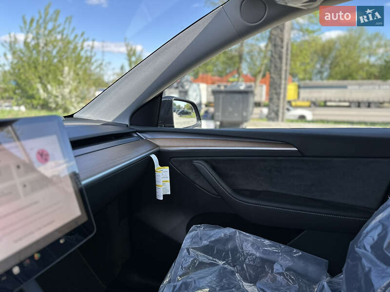Внедорожник / Кроссовер Tesla Model Y 2024 в Ровно