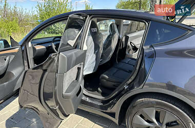 Внедорожник / Кроссовер Tesla Model Y 2024 в 