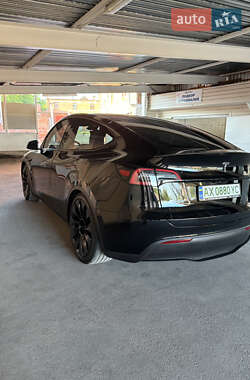 Внедорожник / Кроссовер Tesla Model Y 2023 в 