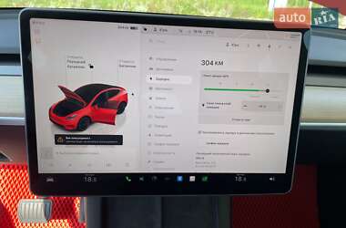 Внедорожник / Кроссовер Tesla Model Y 2023 в 