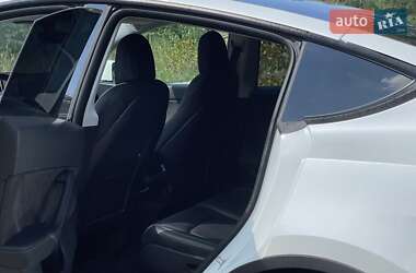 Внедорожник / Кроссовер Tesla Model Y 2021 в 