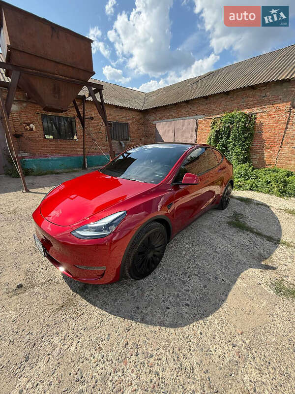 Внедорожник / Кроссовер Tesla Model Y 2024 в Одессе