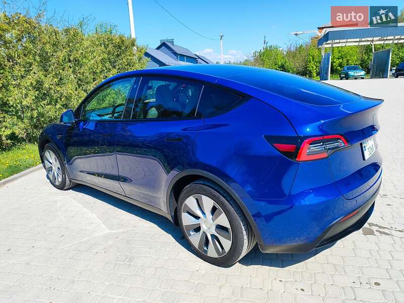Внедорожник / Кроссовер Tesla Model Y 2022 в Каменец-Подольском