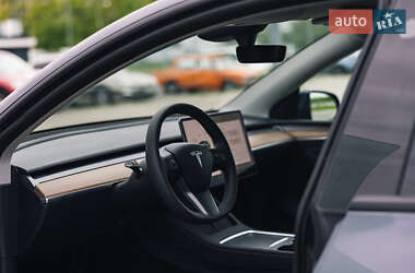 Внедорожник / Кроссовер Tesla Model Y 2023 в 