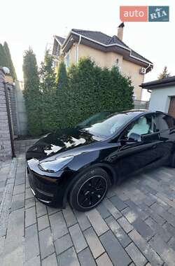Внедорожник / Кроссовер Tesla Model Y 2024 в Киеве