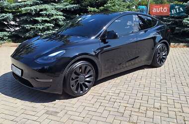 Внедорожник / Кроссовер Tesla Model Y 2023 в 