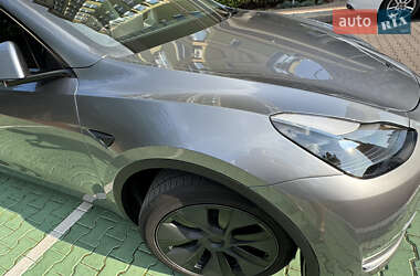 Внедорожник / Кроссовер Tesla Model Y 2024 в 