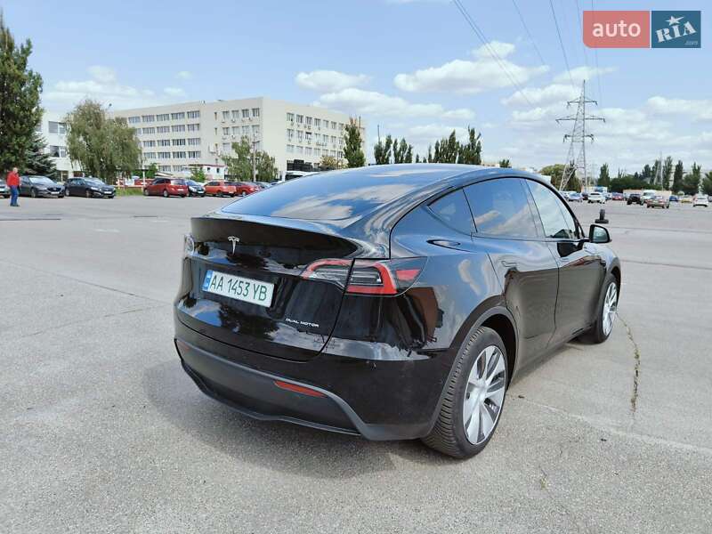 Tesla Model Y 2022 Tesla Model Y 2022