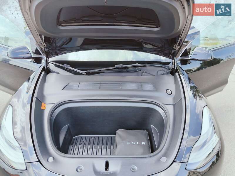 Внедорожник / Кроссовер Tesla Model Y 2022 в Киеве фото 9 Внедорожник / Кроссовер Tesla Model Y 2022 в Киеве