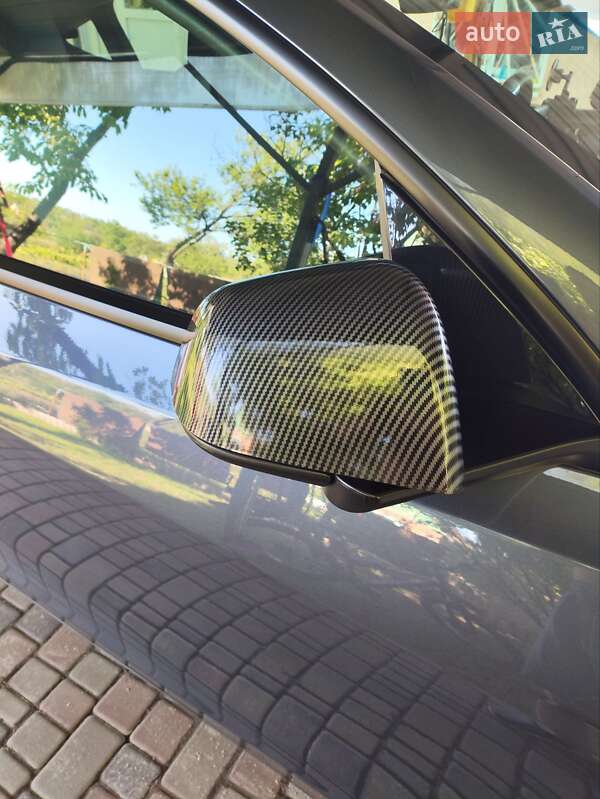 Внедорожник / Кроссовер Tesla Model Y 2023 в Кропивницком фото 58 Внедорожник / Кроссовер Tesla Model Y 2023 в Кропивницком