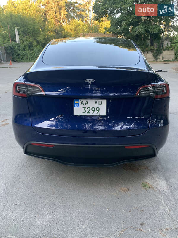 Внедорожник / Кроссовер Tesla Model Y 2023 в Киеве