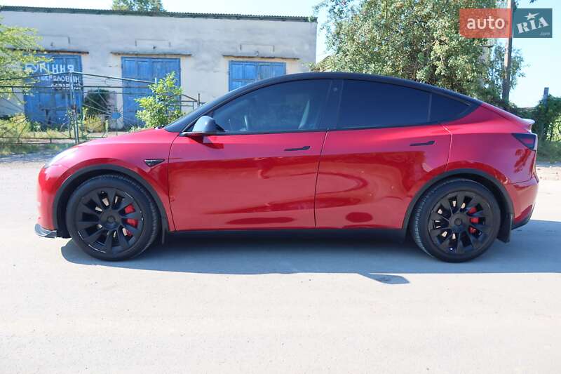 Внедорожник / Кроссовер Tesla Model Y 2021 в Ивано-Франковске