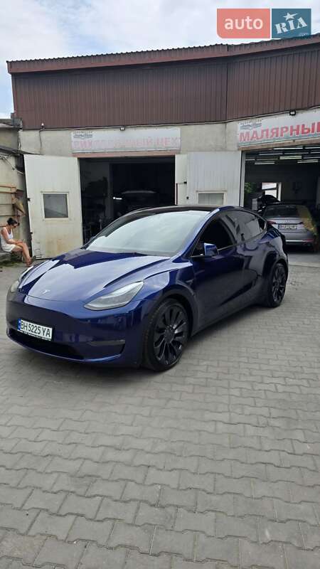 Внедорожник / Кроссовер Tesla Model Y 2023 в Одессе