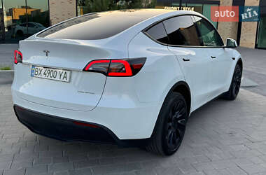 Внедорожник / Кроссовер Tesla Model Y 2024 в 