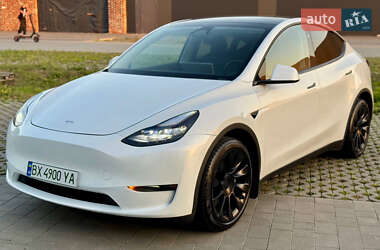 Внедорожник / Кроссовер Tesla Model Y 2024 в 