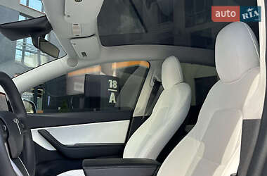 Внедорожник / Кроссовер Tesla Model Y 2020 в 