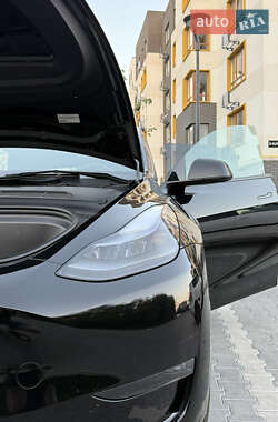 Внедорожник / Кроссовер Tesla Model Y 2023 в 