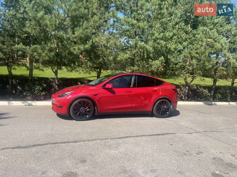 Внедорожник / Кроссовер Tesla Model Y 2023 в Кременчуге