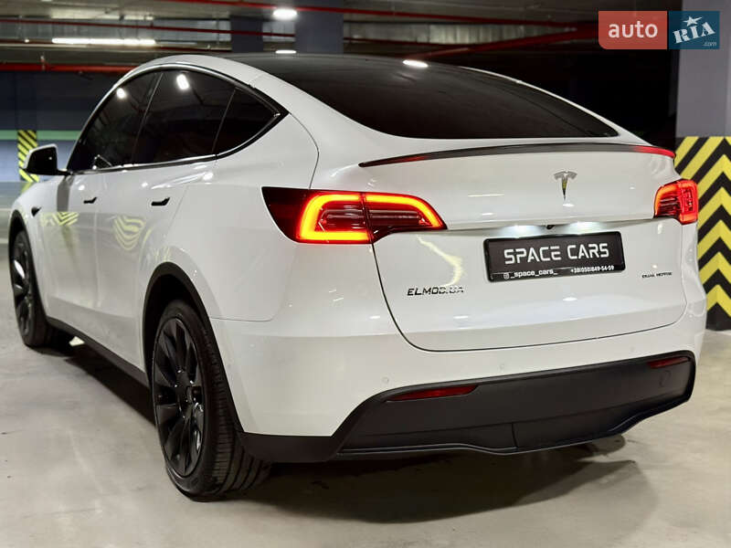 Внедорожник / Кроссовер Tesla Model Y 2021 в Киеве