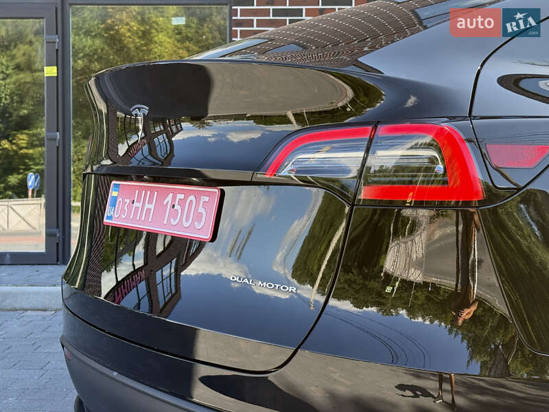 Внедорожник / Кроссовер Tesla Model Y 2023 в Тернополе