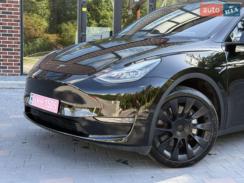 Внедорожник / Кроссовер Tesla Model Y 2023 в Тернополе