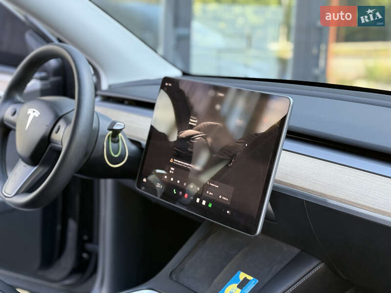 Внедорожник / Кроссовер Tesla Model Y 2023 в Тернополе