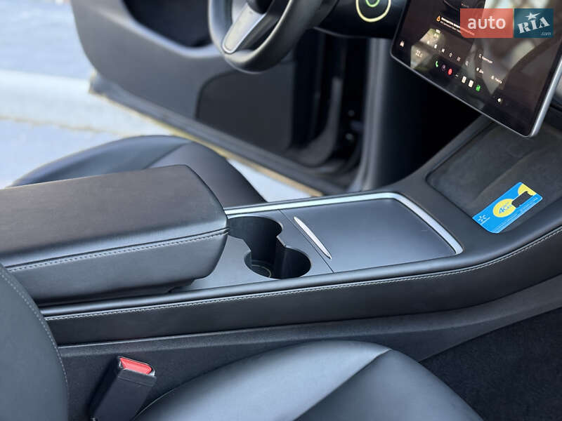 Внедорожник / Кроссовер Tesla Model Y 2023 в Тернополе