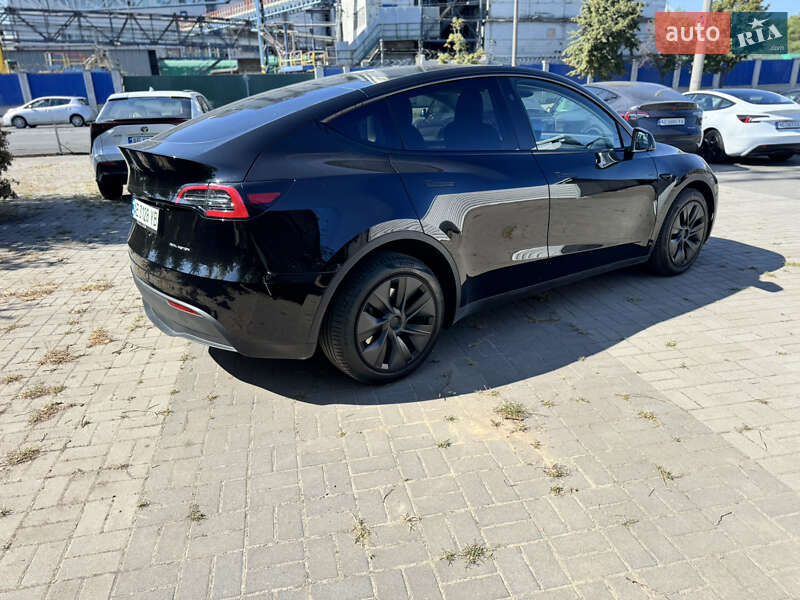 Позашляховик / Кросовер Tesla Model Y 2024 в Дніпрі