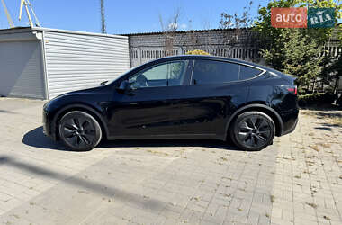 Внедорожник / Кроссовер Tesla Model Y 2024 в 