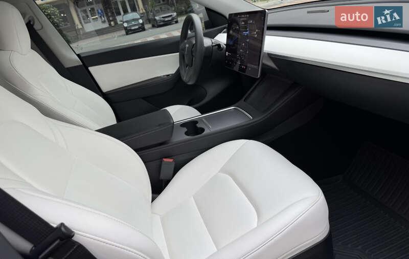 Внедорожник / Кроссовер Tesla Model Y 2020 в Одессе