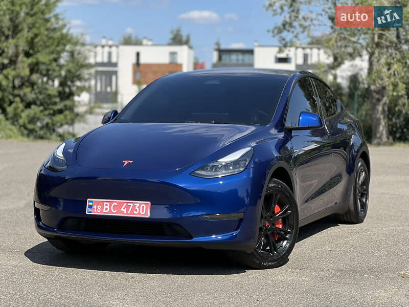 Позашляховик / Кросовер Tesla Model Y 2024 в Києві