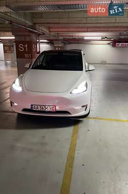 Внедорожник / Кроссовер Tesla Model Y 2021 в 