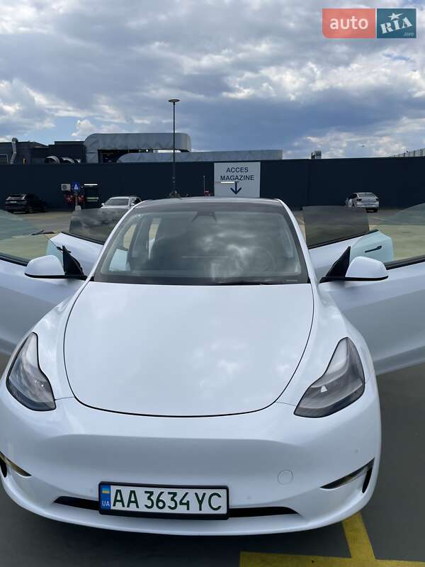 Внедорожник / Кроссовер Tesla Model Y 2021 в Первомайске
