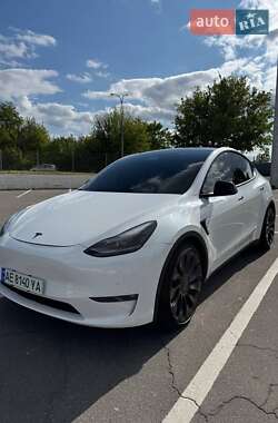 Внедорожник / Кроссовер Tesla Model Y 2021 в 