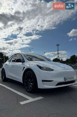 Внедорожник / Кроссовер Tesla Model Y 2021 в 
