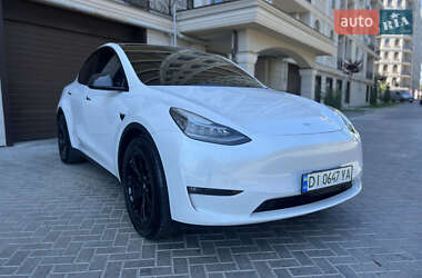 Внедорожник / Кроссовер Tesla Model Y 2021 в 