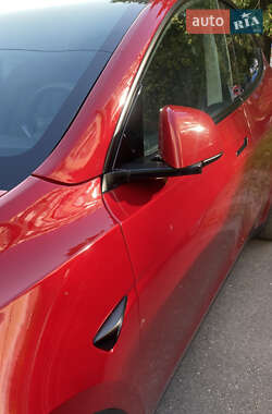 Внедорожник / Кроссовер Tesla Model Y 2023 в 