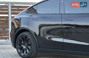 Внедорожник / Кроссовер Tesla Model Y 2023 в 
